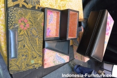leather-batik-acessories